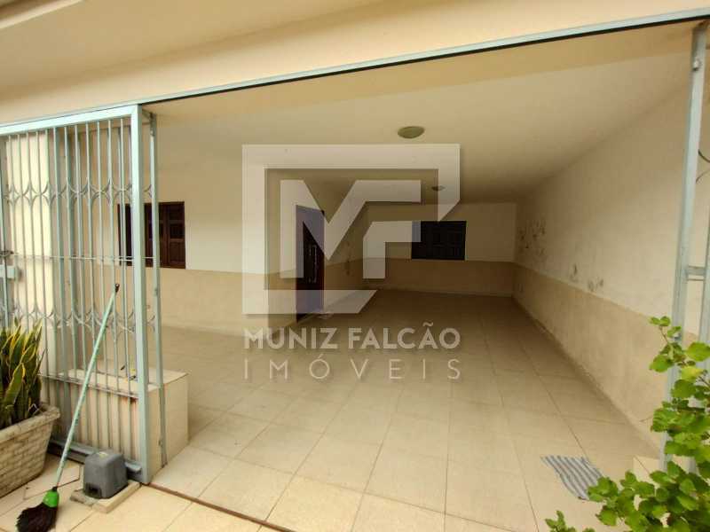 Casa à venda com 3 quartos, 196m² - Foto 6