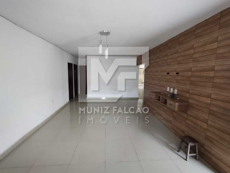 Casa à venda com 3 quartos, 196m² - Foto 10