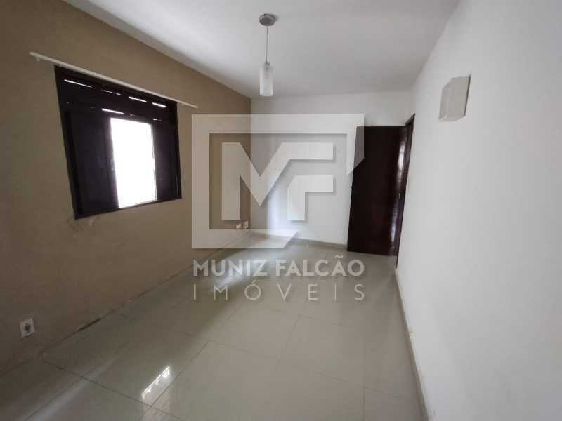 Casa à venda com 3 quartos, 196m² - Foto 18