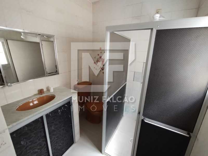 Casa à venda com 3 quartos, 196m² - Foto 20