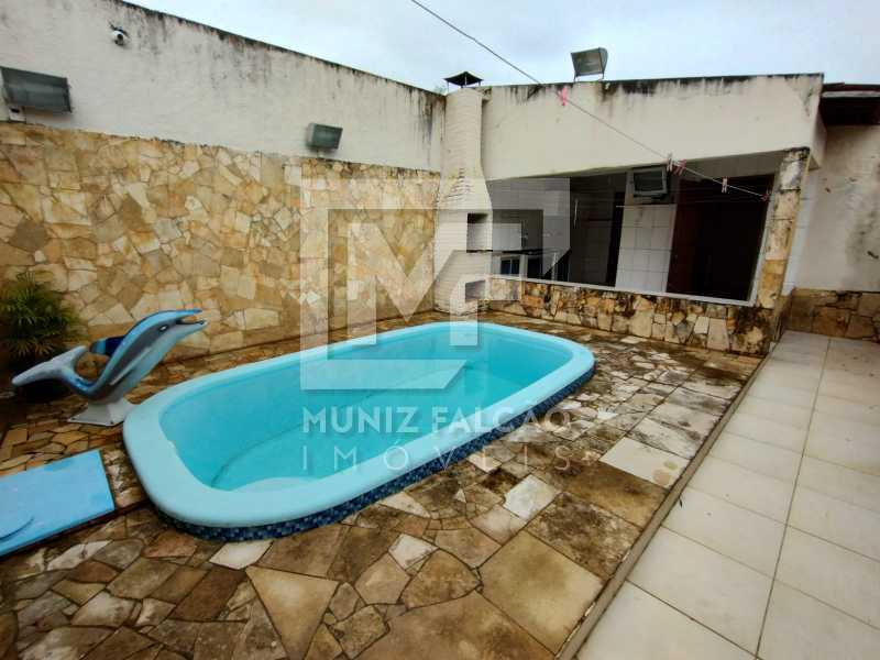 Casa à venda com 3 quartos, 196m² - Foto 28