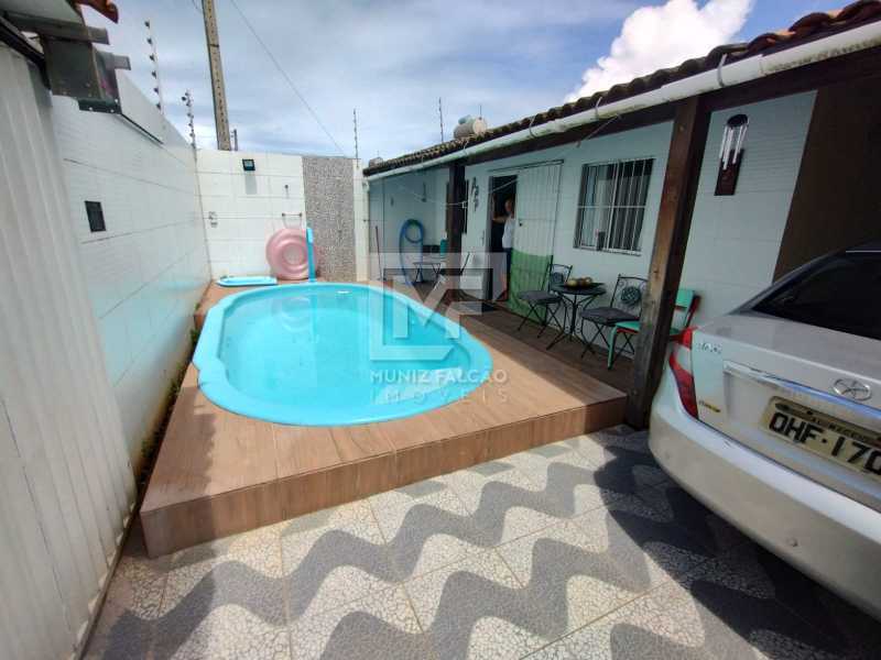 Casa à venda com 3 quartos, 80m² - Foto 2