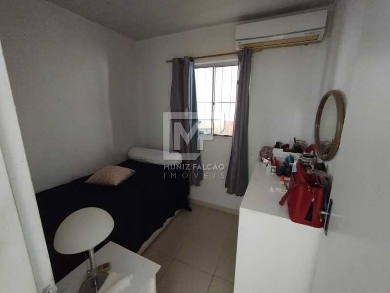 Casa à venda com 3 quartos, 80m² - Foto 10