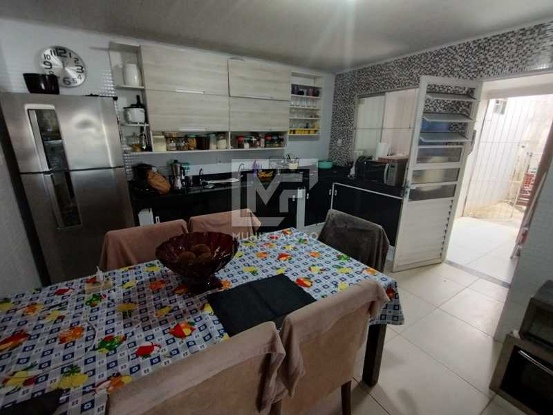 Casa à venda com 3 quartos, 80m² - Foto 13