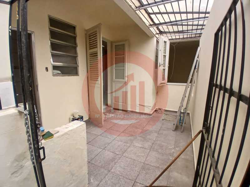 Apartamento para alugar com 3 quartos, 75m² - Foto 18
