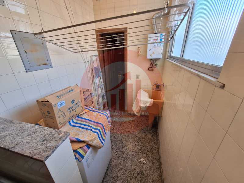 Cobertura à venda e aluguel com 3 quartos, 185m² - Foto 13