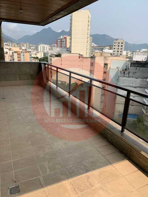 Cobertura à venda com 4 quartos, 212m² - Foto 4