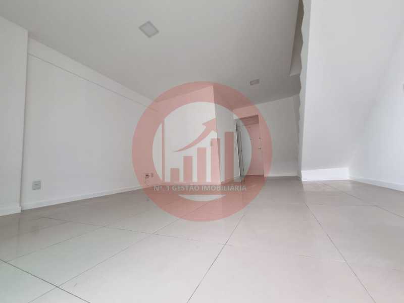 Cobertura, 3 quartos, 157 m² - Foto 2