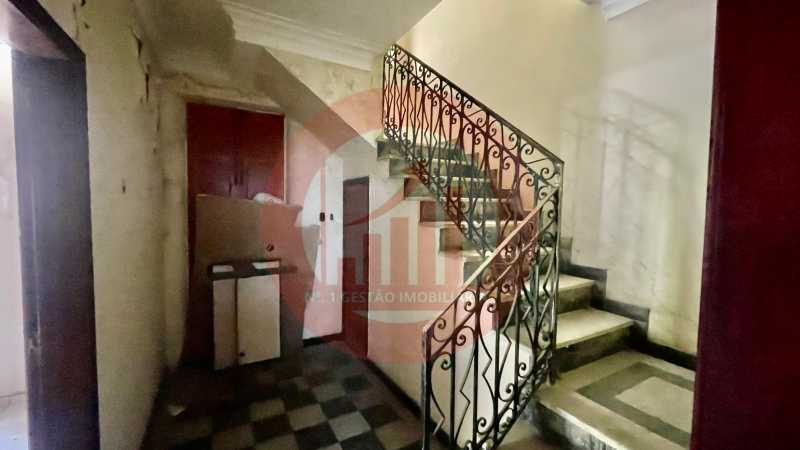 Casa, 7 quartos, 263 m² - Foto 3