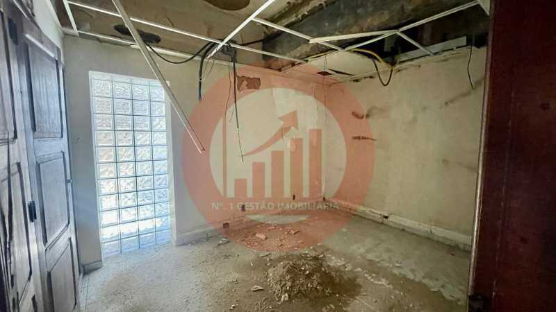 Casa, 7 quartos, 263 m² - Foto 20