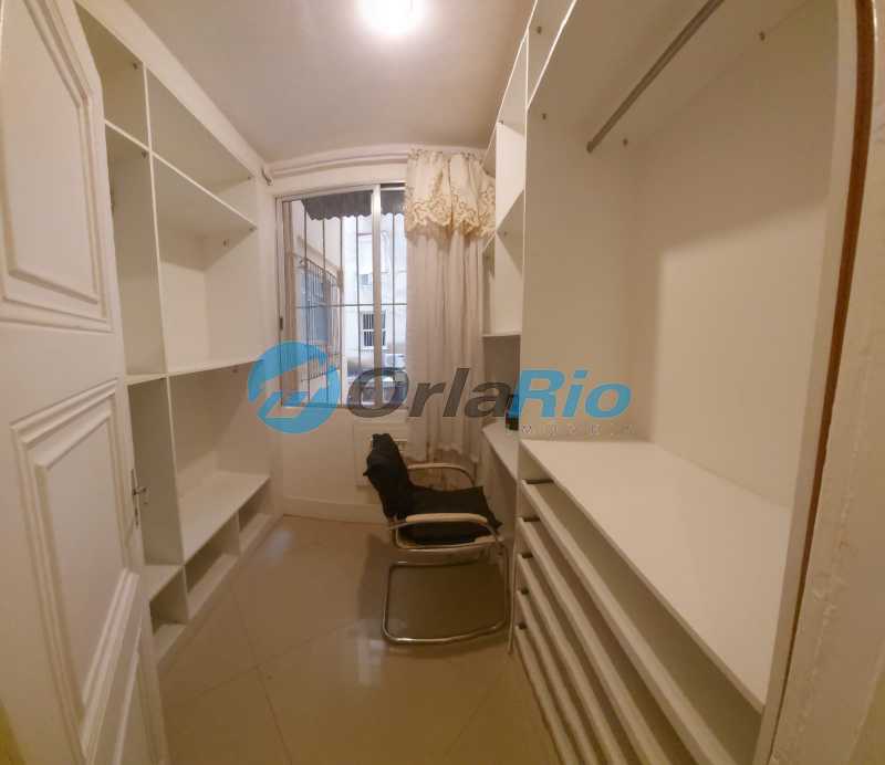 Apartamento à venda com 3 quartos, 159m² - Foto 8