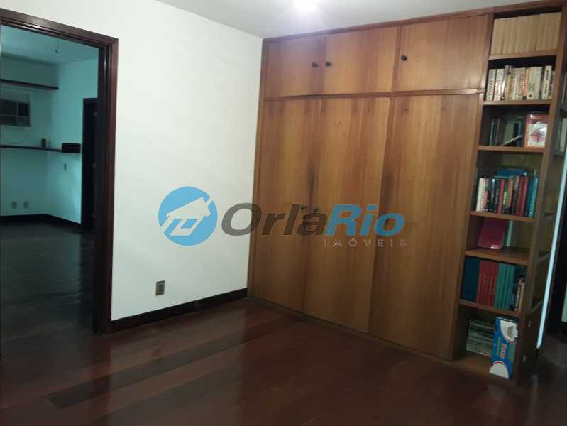 Apartamento à venda com 4 quartos, 251m² - Foto 5