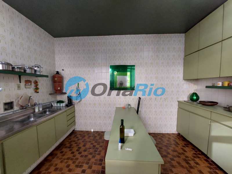 Apartamento à venda com 3 quartos, 200m² - Foto 24