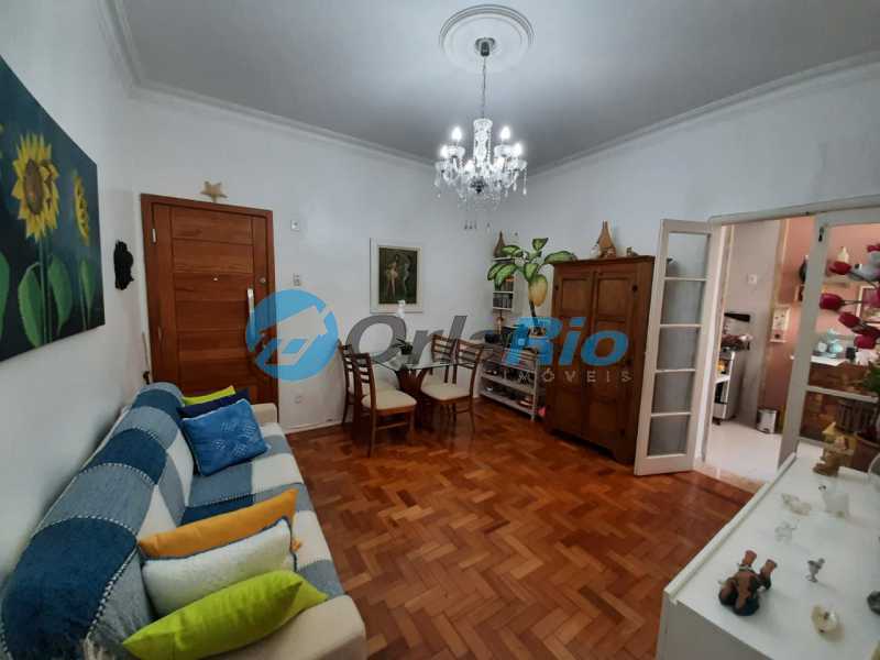 Apartamento à venda com 2 quartos, 68m² - Foto 2