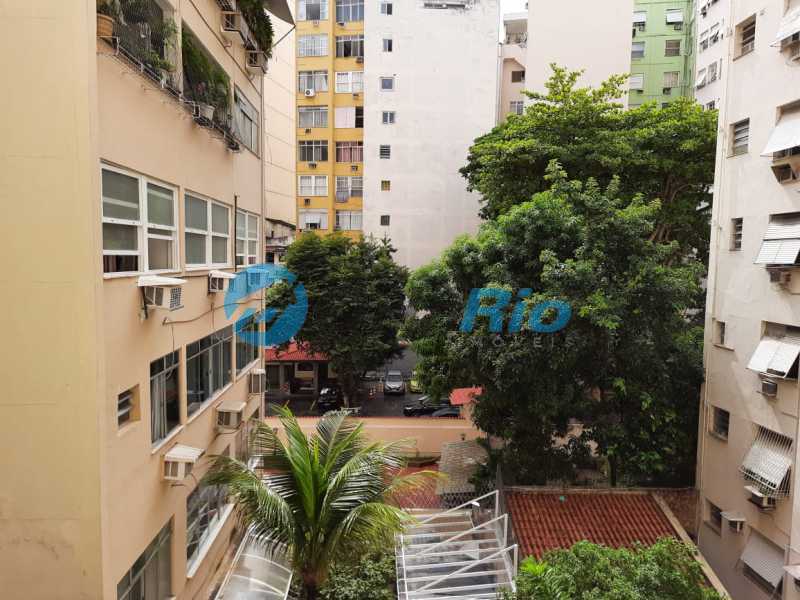 Apartamento à venda com 2 quartos, 68m² - Foto 4