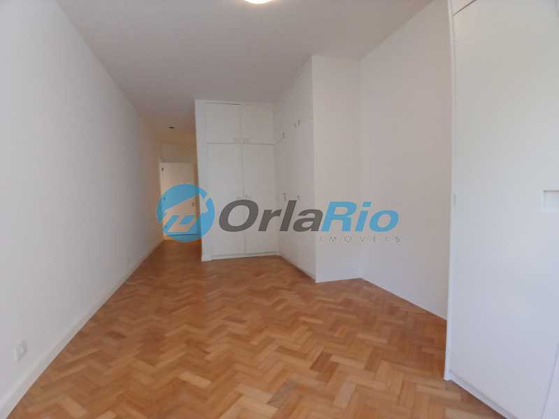 Apartamento para alugar com 3 quartos, 165m² - Foto 12