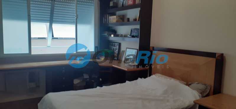 Apartamento à venda com 4 quartos, 198m² - Foto 13