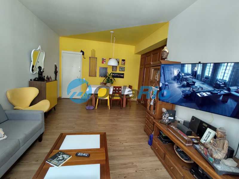 Apartamento à venda com 3 quartos, 100m² - Foto 3