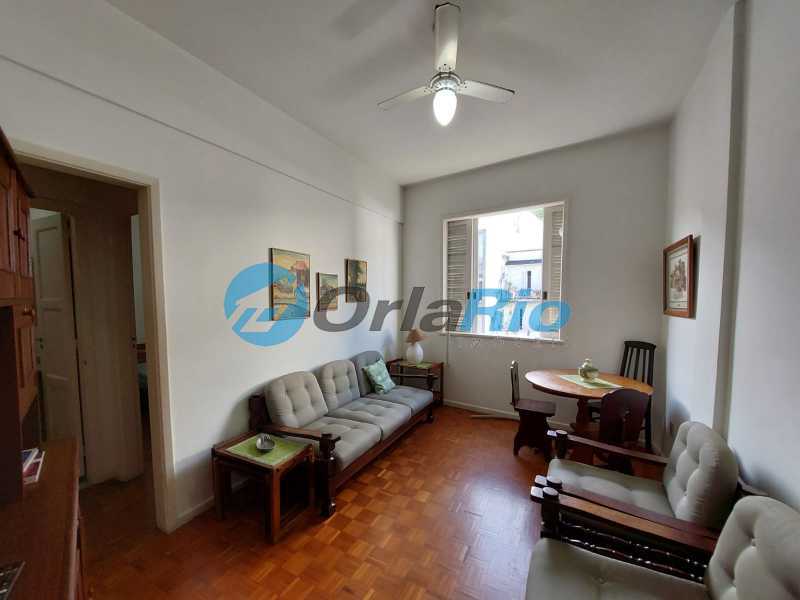 Apartamento à venda com 1 quarto, 32m² - Foto 2