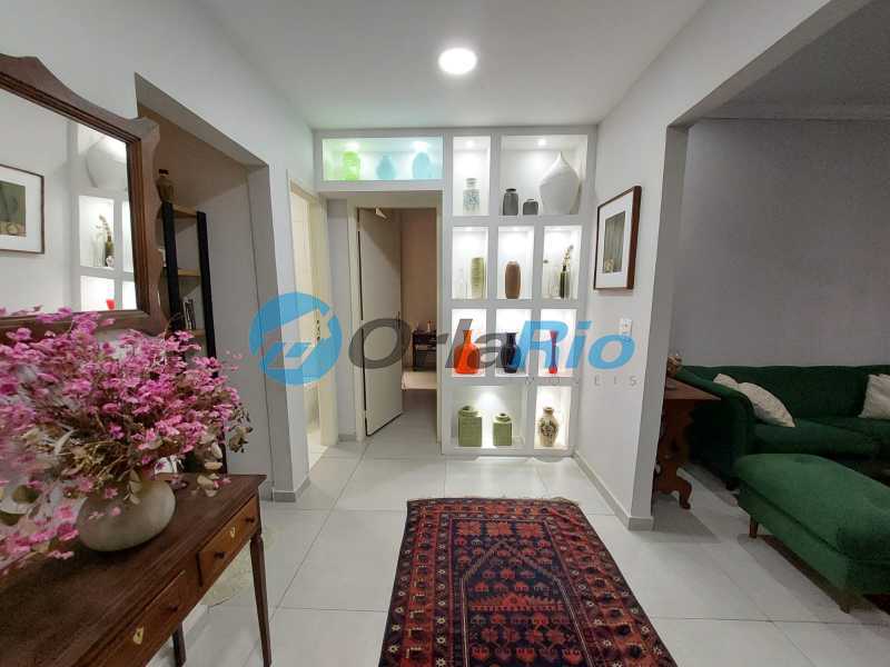 Apartamento à venda com 3 quartos, 120m² - Foto 2