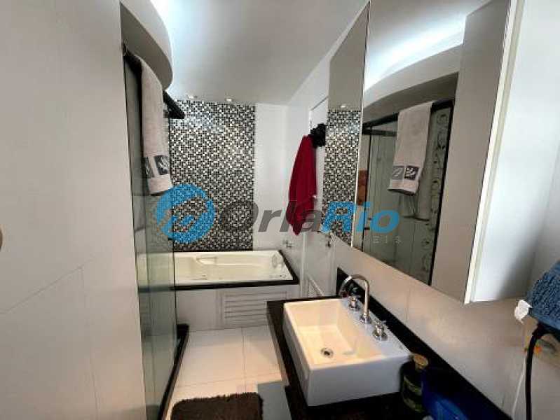 Apartamento à venda com 3 quartos, 134m² - Foto 9