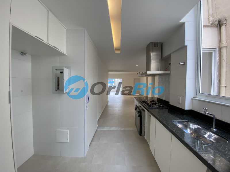 Apartamento à venda com 3 quartos, 135m² - Foto 27