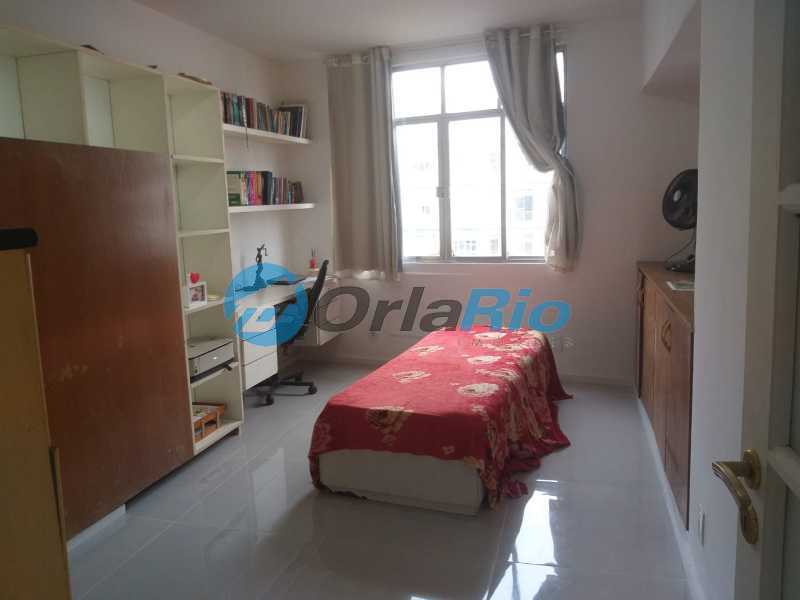 Apartamento à venda com 4 quartos, 202m² - Foto 9