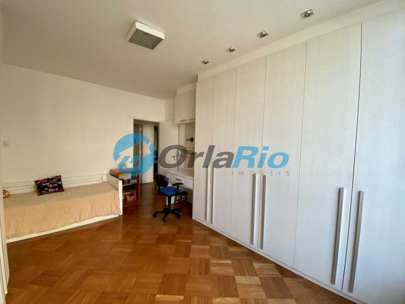 Apartamento à venda com 3 quartos, 150m² - Foto 19