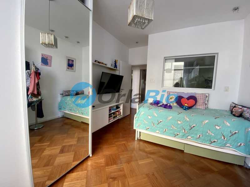 Apartamento à venda com 3 quartos, 150m² - Foto 7