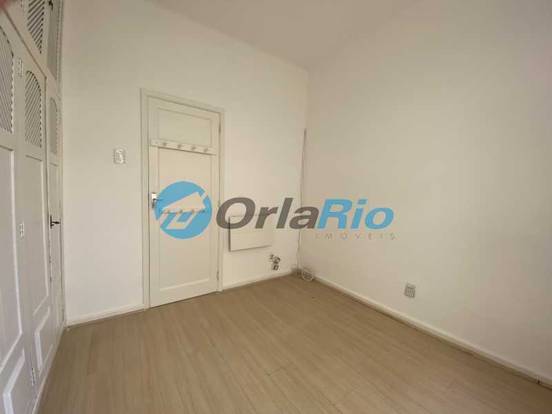 Apartamento à venda com 2 quartos, 66m² - Foto 12