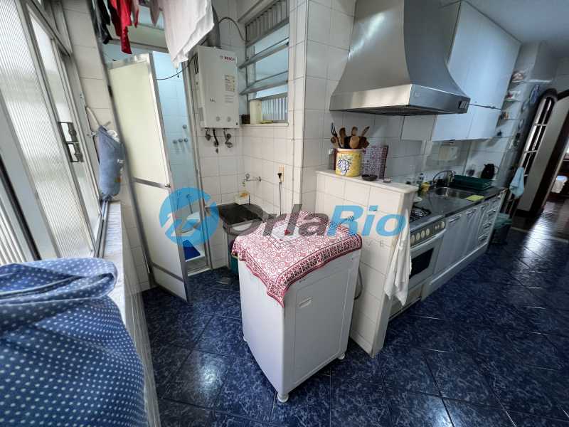 Apartamento à venda com 3 quartos, 121m² - Foto 28