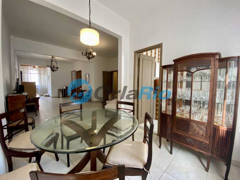 Apartamento à venda com 3 quartos, 156m² - Foto 2