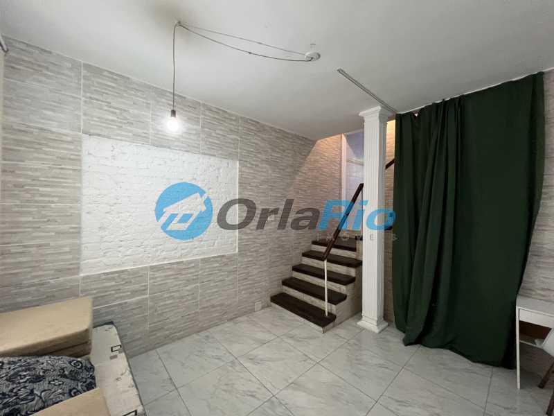 Casa de Vila à venda com 2 quartos, 100m² - Foto 2