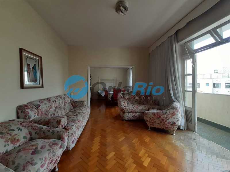 Apartamento à venda com 3 quartos, 136m² - Foto 1