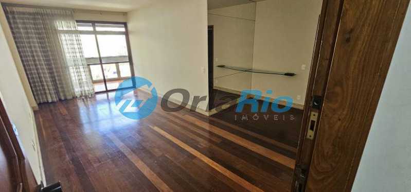 Apartamento à venda com 3 quartos, 104m² - Foto 1