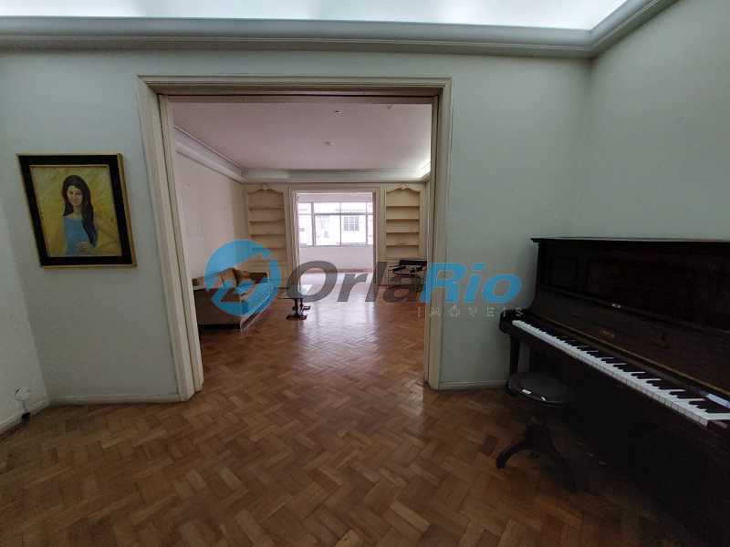 Apartamento à venda com 3 quartos, 353m² - Foto 10