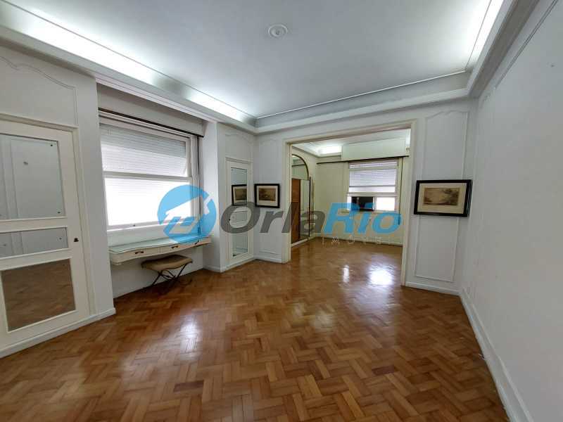 Apartamento à venda com 3 quartos, 353m² - Foto 14