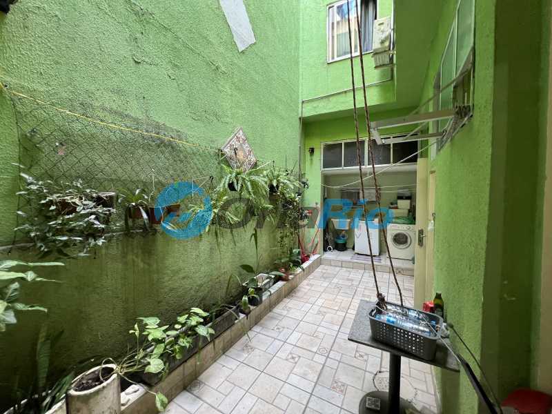 Casa à venda com 4 quartos, 271m² - Foto 10