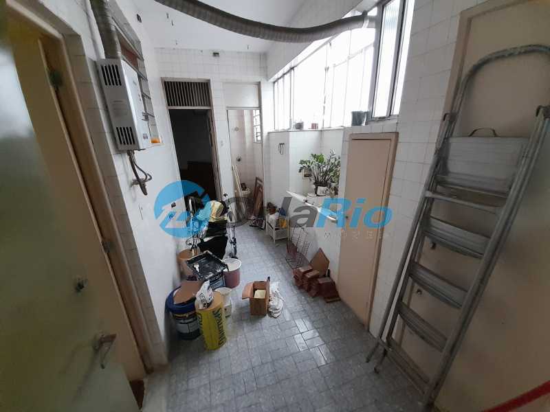 Apartamento à venda com 3 quartos, 133m² - Foto 23