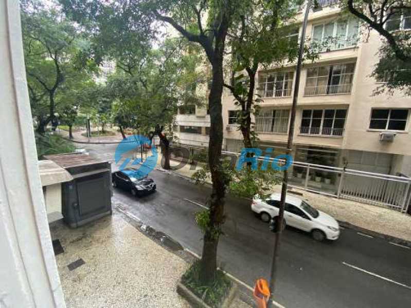 Apartamento à venda com 3 quartos, 80m² - Foto 2