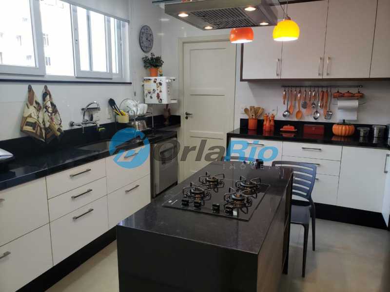 Apartamento à venda com 3 quartos, 156m² - Foto 22