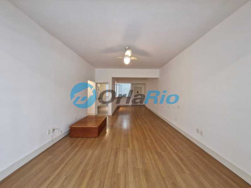 Apartamento à venda com 3 quartos, 130m² - Foto 4