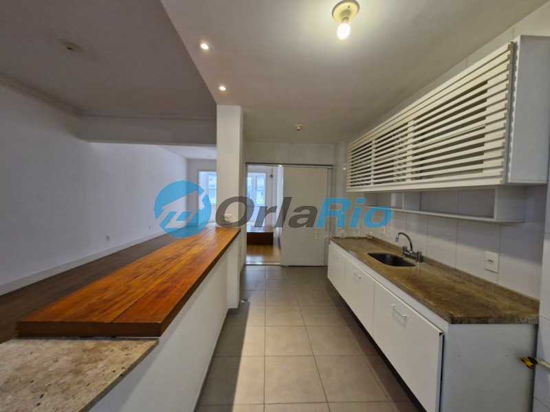 Apartamento à venda com 3 quartos, 130m² - Foto 10