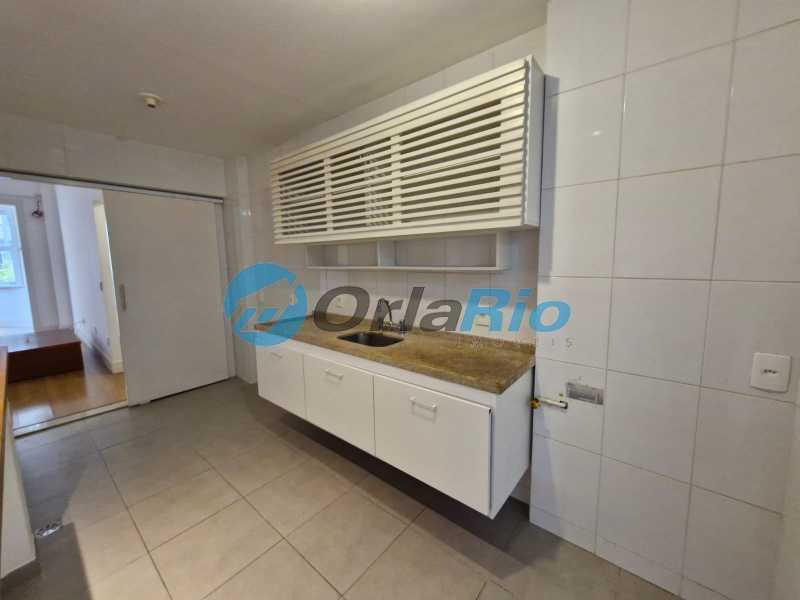 Apartamento à venda com 3 quartos, 130m² - Foto 12