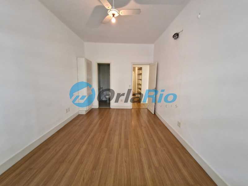 Apartamento à venda com 3 quartos, 130m² - Foto 17