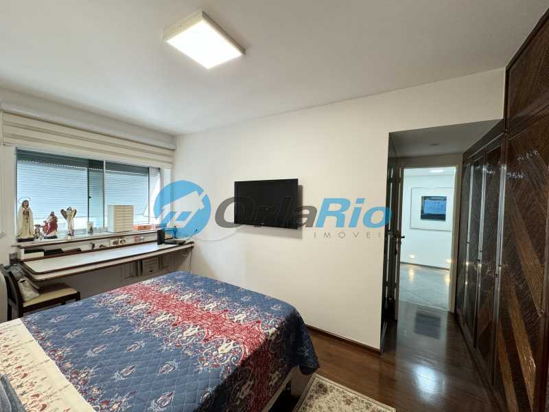 Apartamento à venda com 4 quartos, 153m² - Foto 13