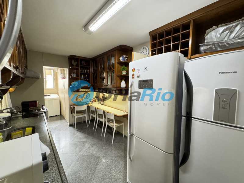 Apartamento à venda com 4 quartos, 153m² - Foto 27