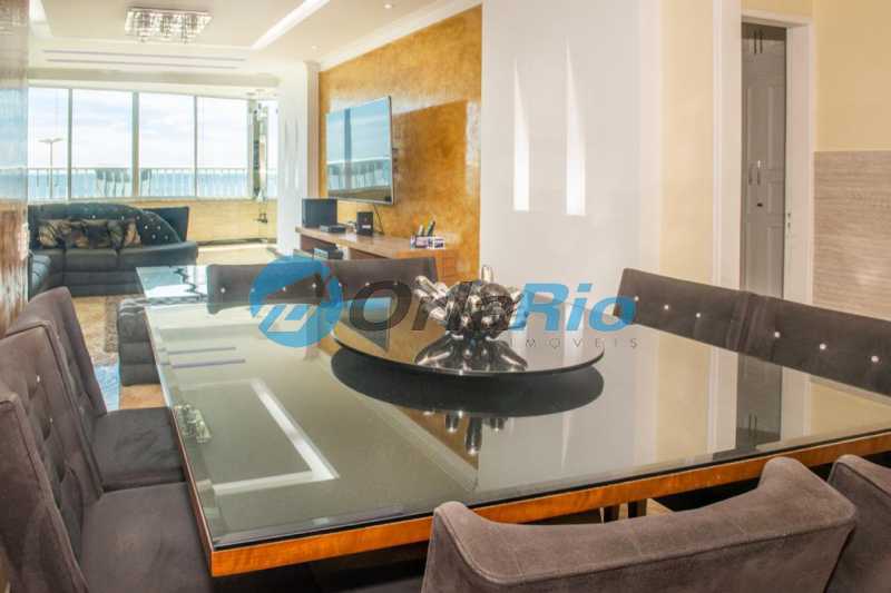 Apartamento à venda com 3 quartos, 148m² - Foto 3