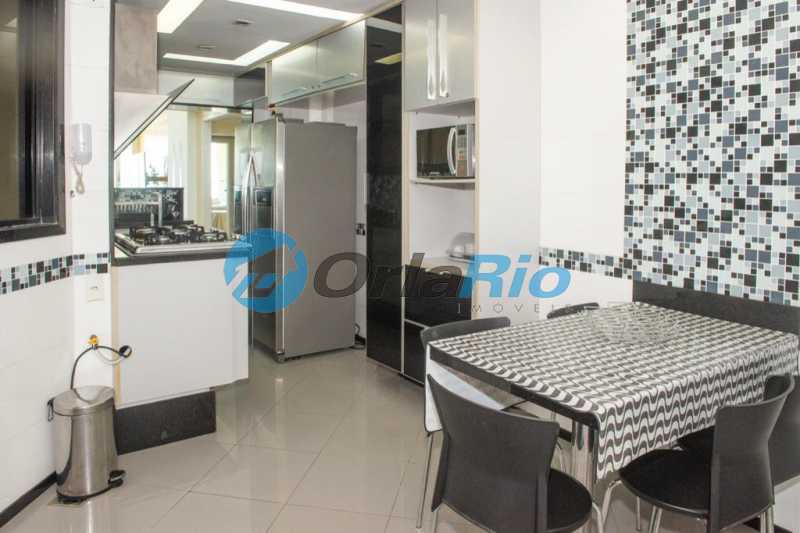 Apartamento à venda com 3 quartos, 148m² - Foto 17