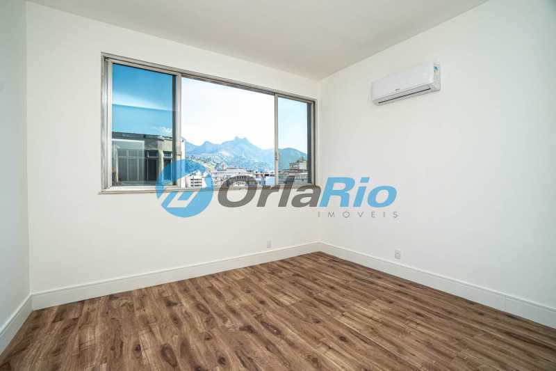 Apartamento à venda com 4 quartos, 130m² - Foto 9